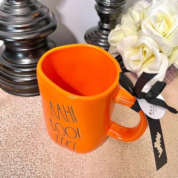 NWT Rae Dunn AHH! BOO! EEK! Ceramic Mug - Picture 2 of 2